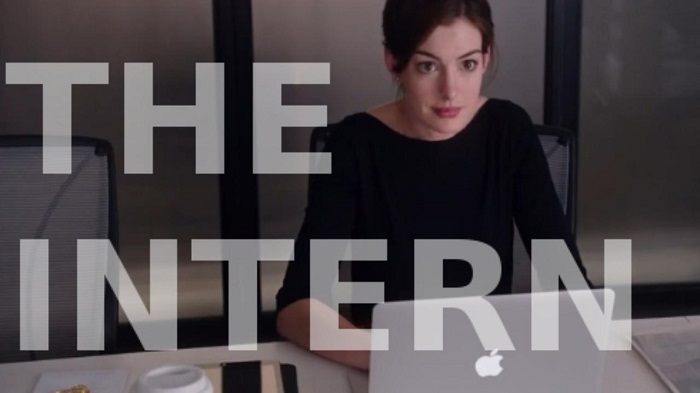 Anne Hathaway, Robert Di Nero, Movie Trailers, Trailers, Comedy Movies, The Intern, Movies, New Movies, SuperIndyKings,