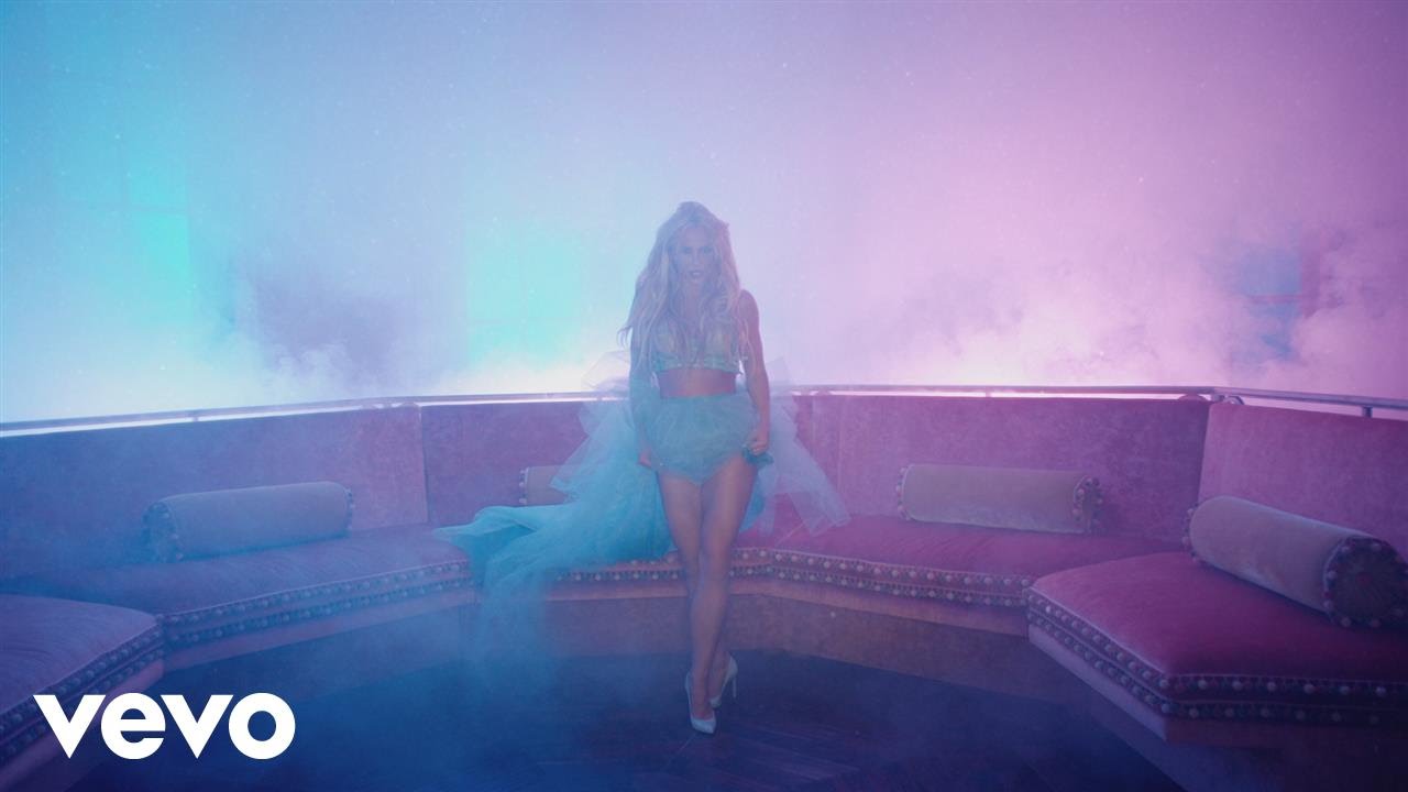 Britney Spears Slumber Party ft. Tinashe (Video)